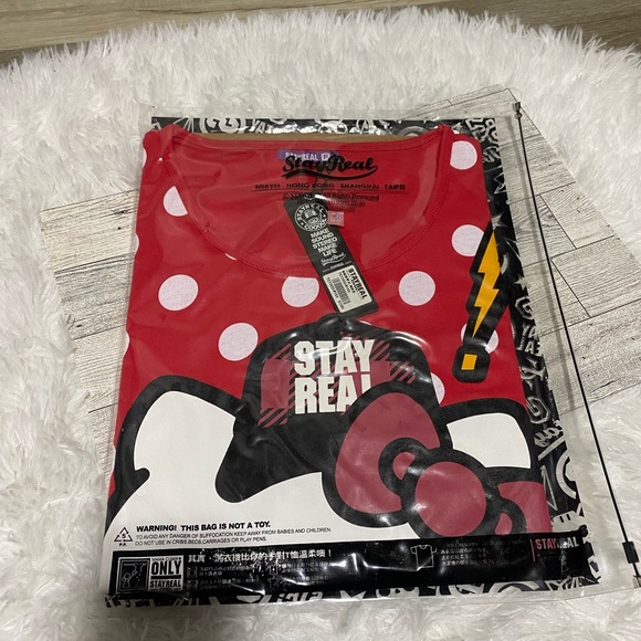 Stay Real X Sanrio Hello Kitty Dot Dot Kitty t-shirt Size F NWT - Picture 4 of 8